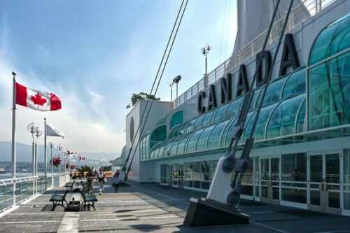 Holders of expired COPR & PR Visa to travel to Canada